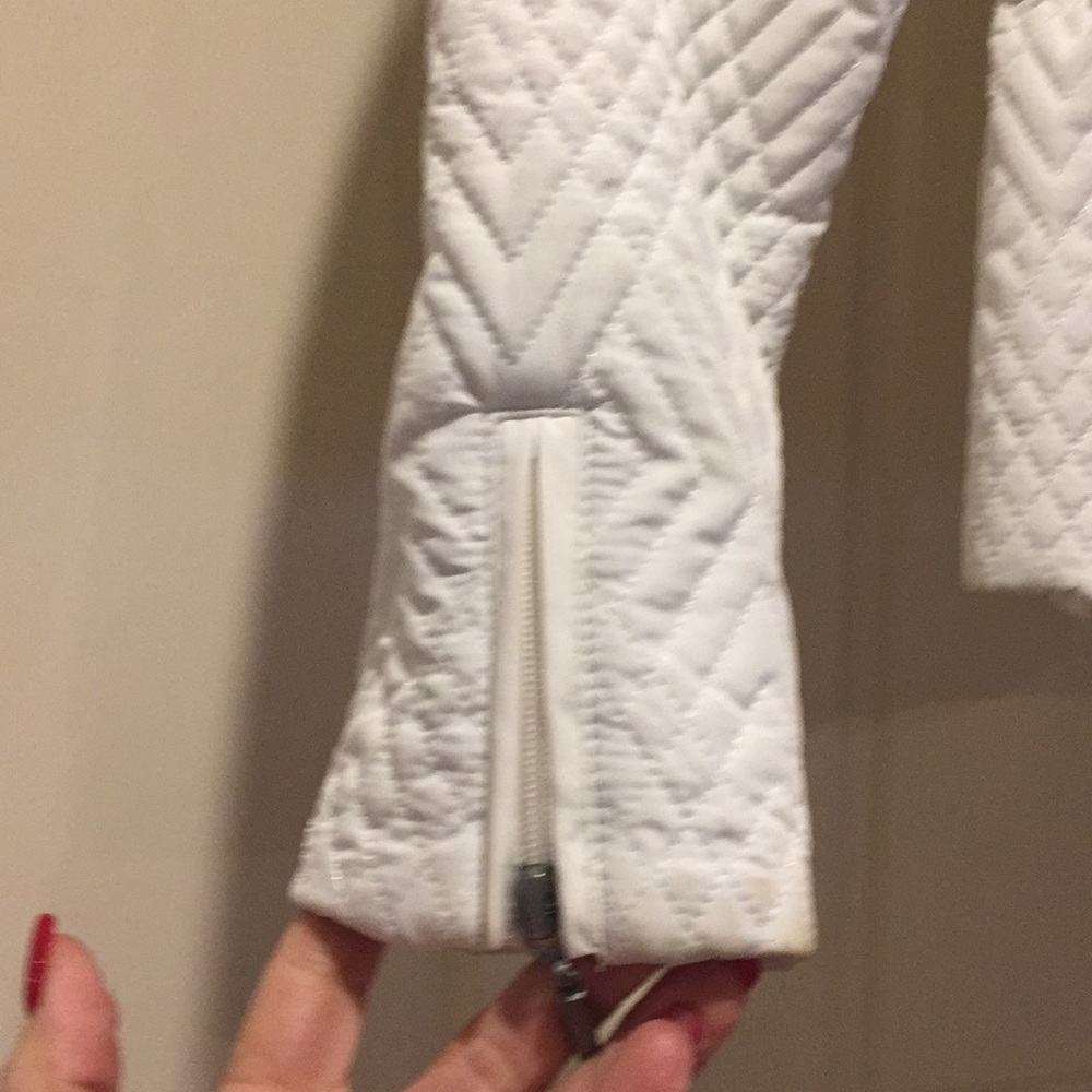 Jacket - Picture 2 of 12